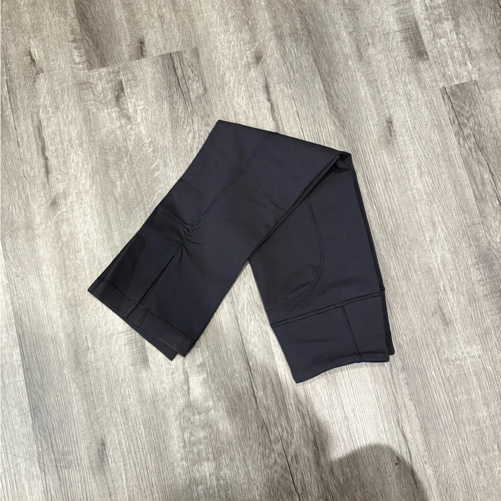 Lululemon Black Cropped Leggings Slit Hem High Rise Size 2 NWOT - Picture 7 of 10